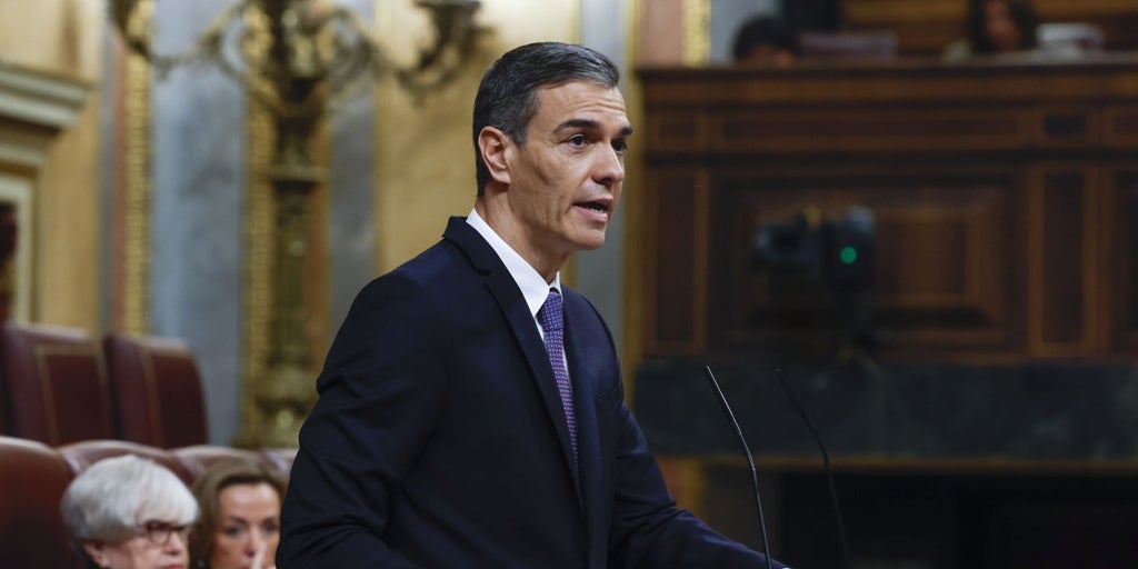 Sánchez, ya en 'modo' electoral, la emprende con la Junta en el Congreso
