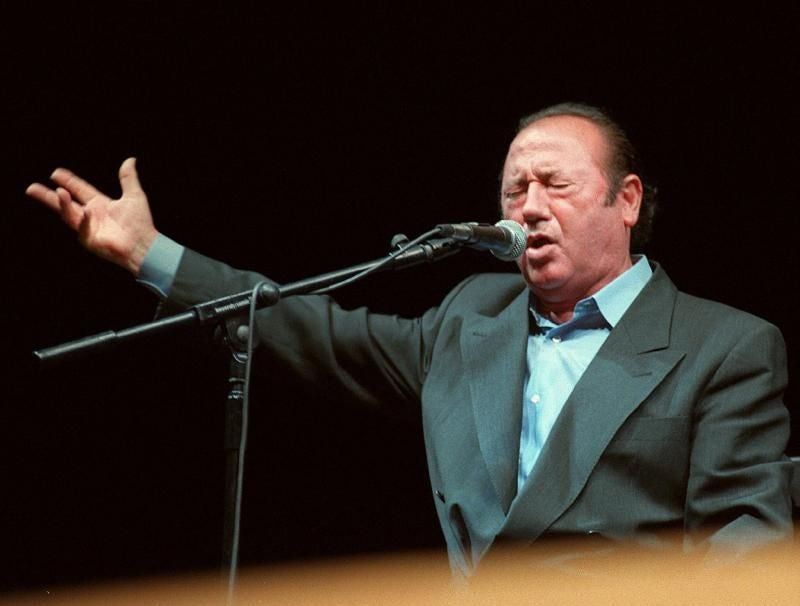 La vida y carrera artística de Fosforito, en imágenes