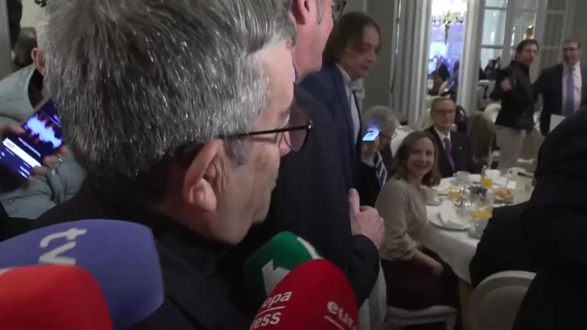 LLegada de Luis Argüello, presidente de la Conferencia Episcopal a un desayuno informativo en Madrid