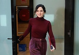 Ayuso acusa a Vox de trabajar «siempre» para Sánchez «de manera incansable»