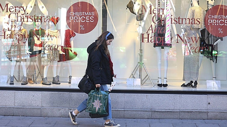 El comercio de Córdoba aguarda esperanzado la Navidad desde un otoño discreto