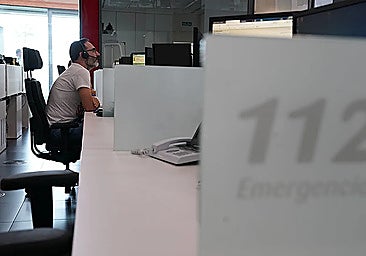 Una de las salas del servicio del 112