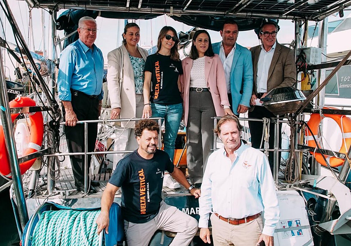 Imagen de la presentación de la primera Vuelta al Mundo en vertical a vela
