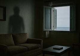 Chipiona, Soledad y la sombra: una historia de misterio junto al mar