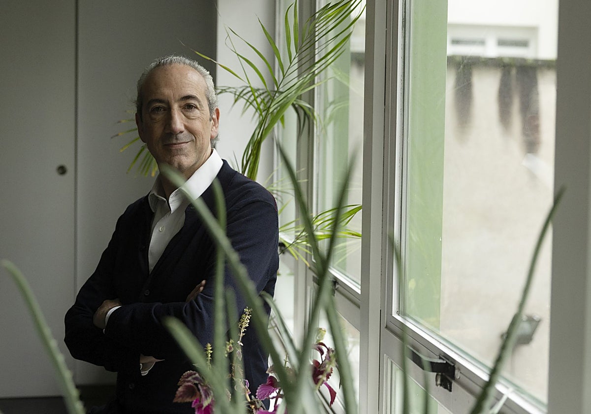 El gerente de la OSG, durante la entrevista con ABC