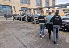 El 'Pipo' Chavarría en la comisaría de Málaga tras sus detención