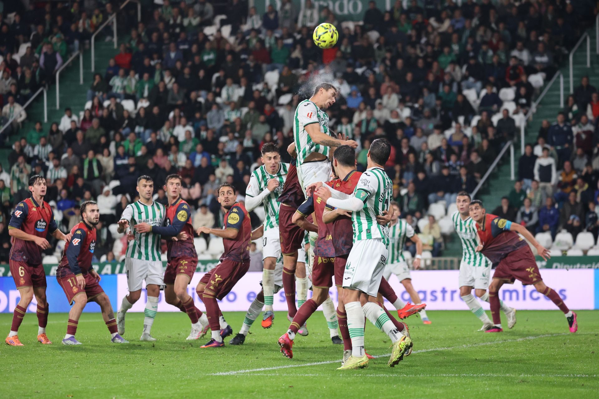 La dolorosa derrota del Córdoba ante el Deportivo, en imágenes
