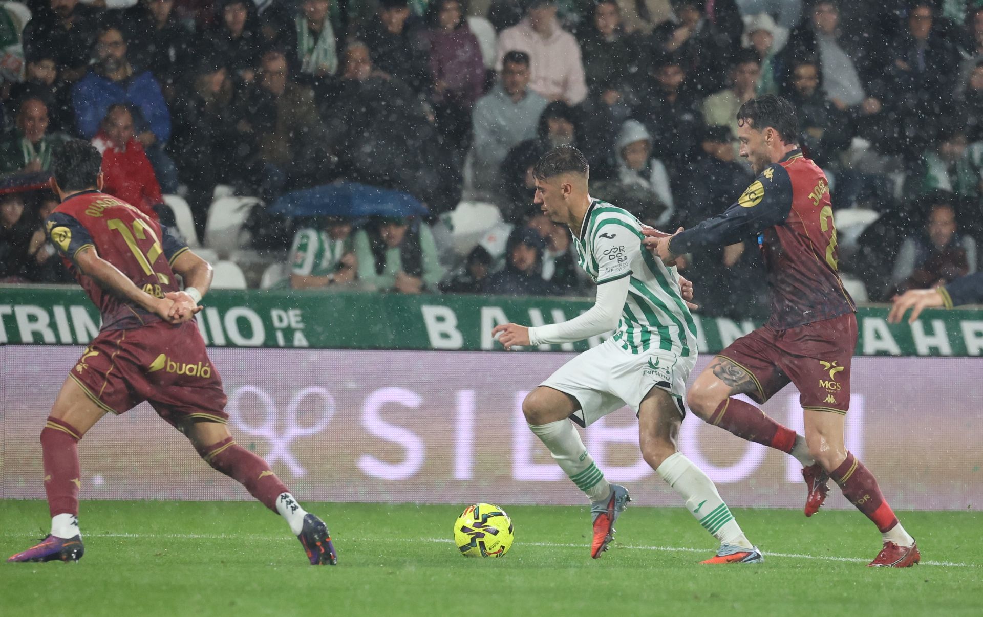 La dolorosa derrota del Córdoba ante el Deportivo, en imágenes