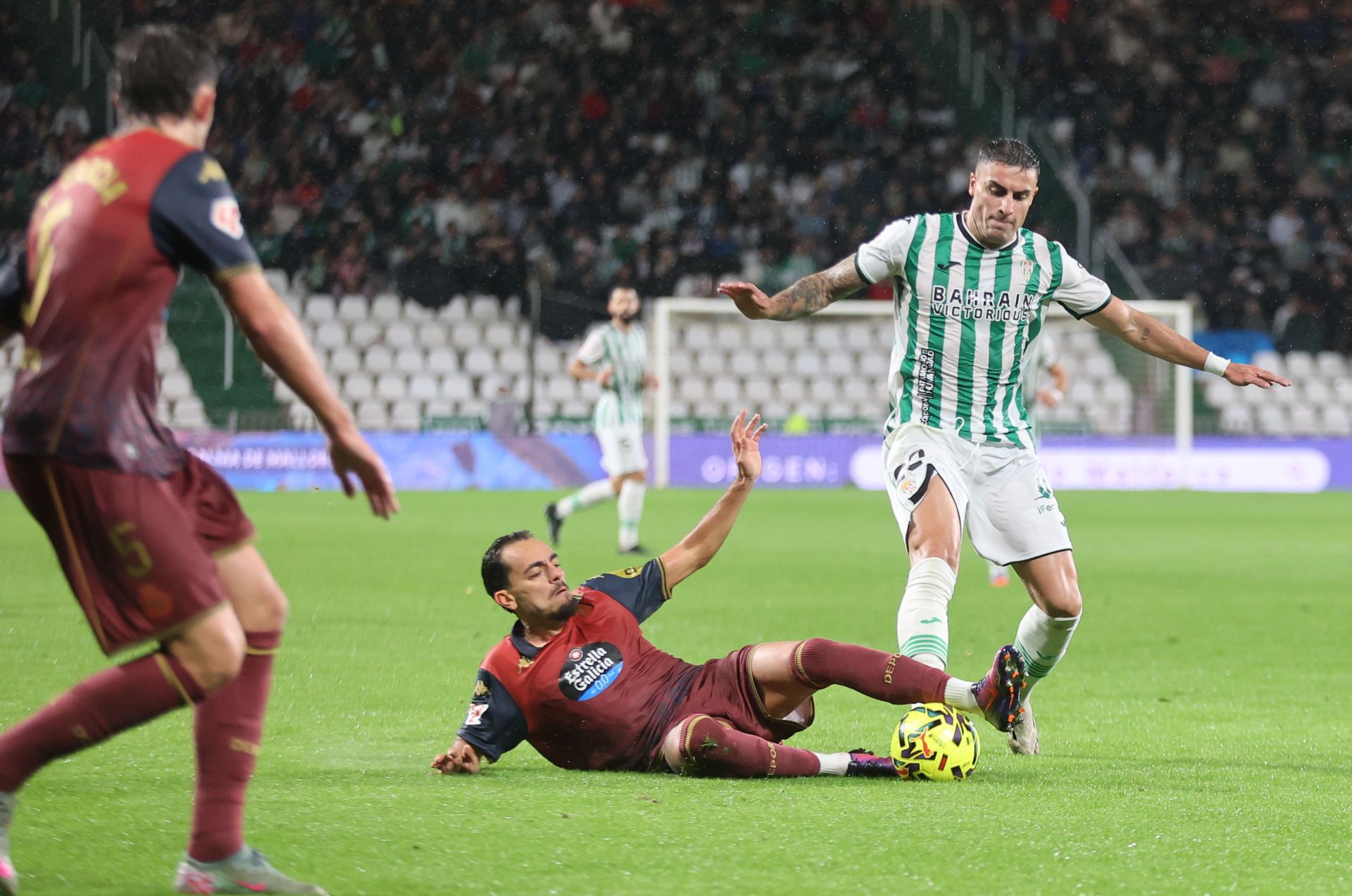 La dolorosa derrota del Córdoba ante el Deportivo, en imágenes