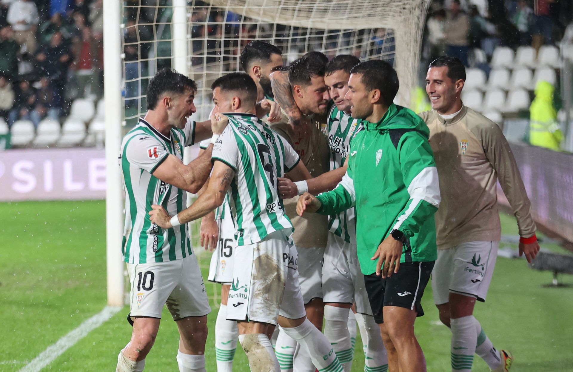 La dolorosa derrota del Córdoba ante el Deportivo, en imágenes