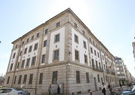 Condenan a seis años de prisión a un hombre por agredir sexualmente en un garaje a una menor con retraso madurativo en Pontevedra