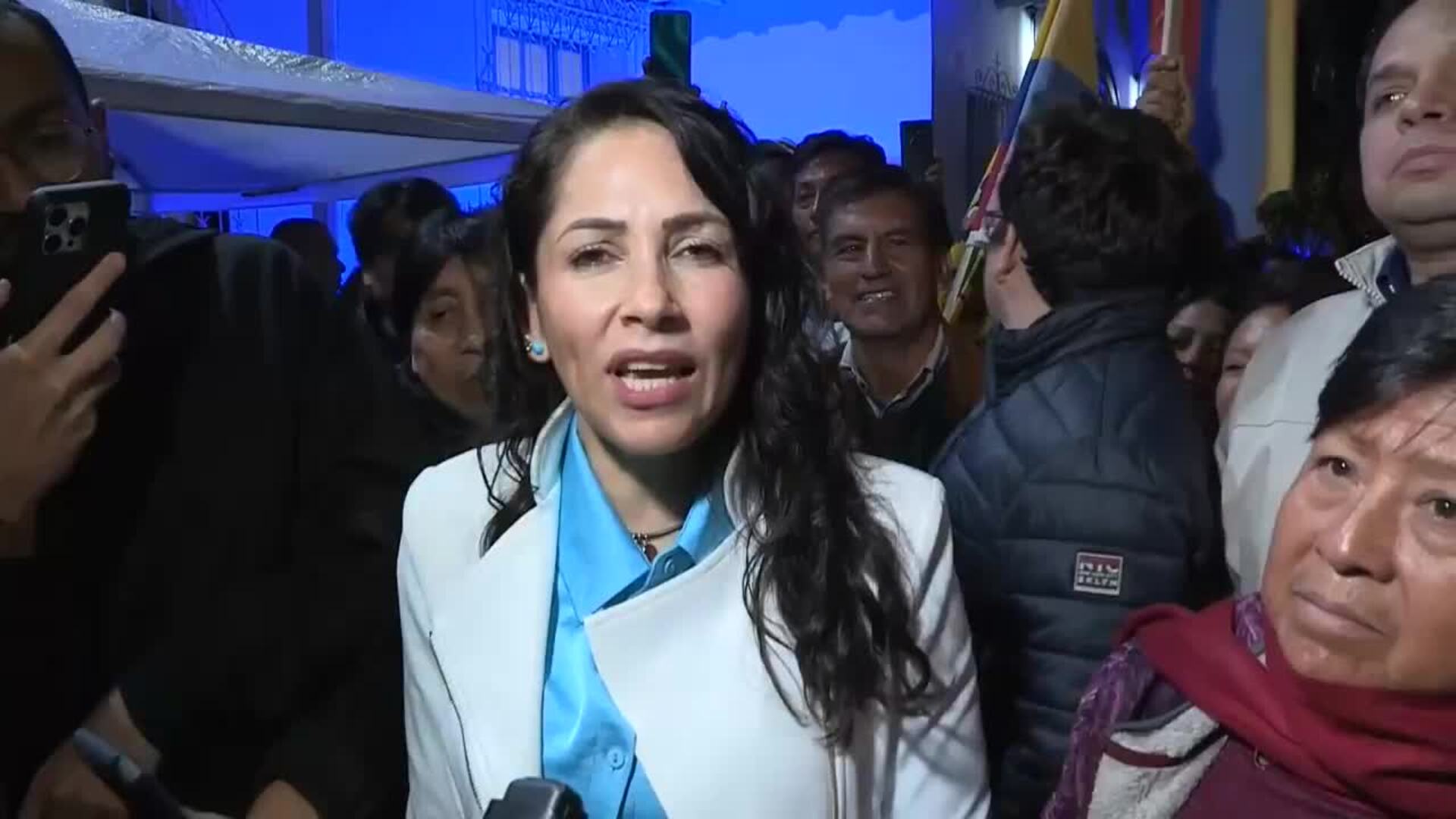 Luisa González celebra triunfo del &#039;No&#039; en referendo: &quot;Ecuador vence al odio&quot;