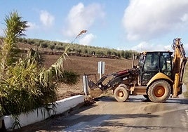 La Diputación de Córdoba mantiene dos tramos de carretera cortados por la borrasca Claudia