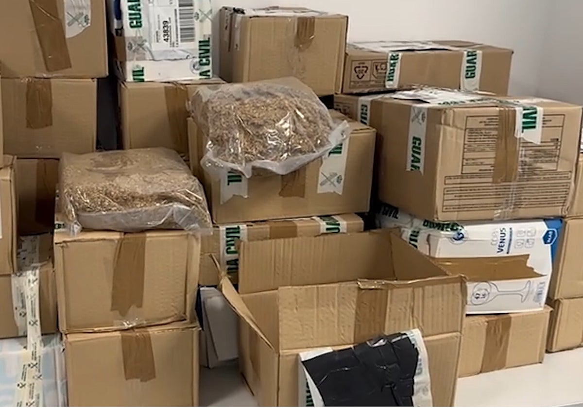Picadura de tabaco intervenida en una empresa de paquetería de Huelva