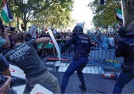 A la caza del policía en Madrid: «El odio hacia nosotros crece porque se creen impunes»