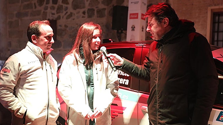 Laura Parisio, campeã espanhola na categoria híbrida, e Pedro Fermin Flores, organizador do Ecoral