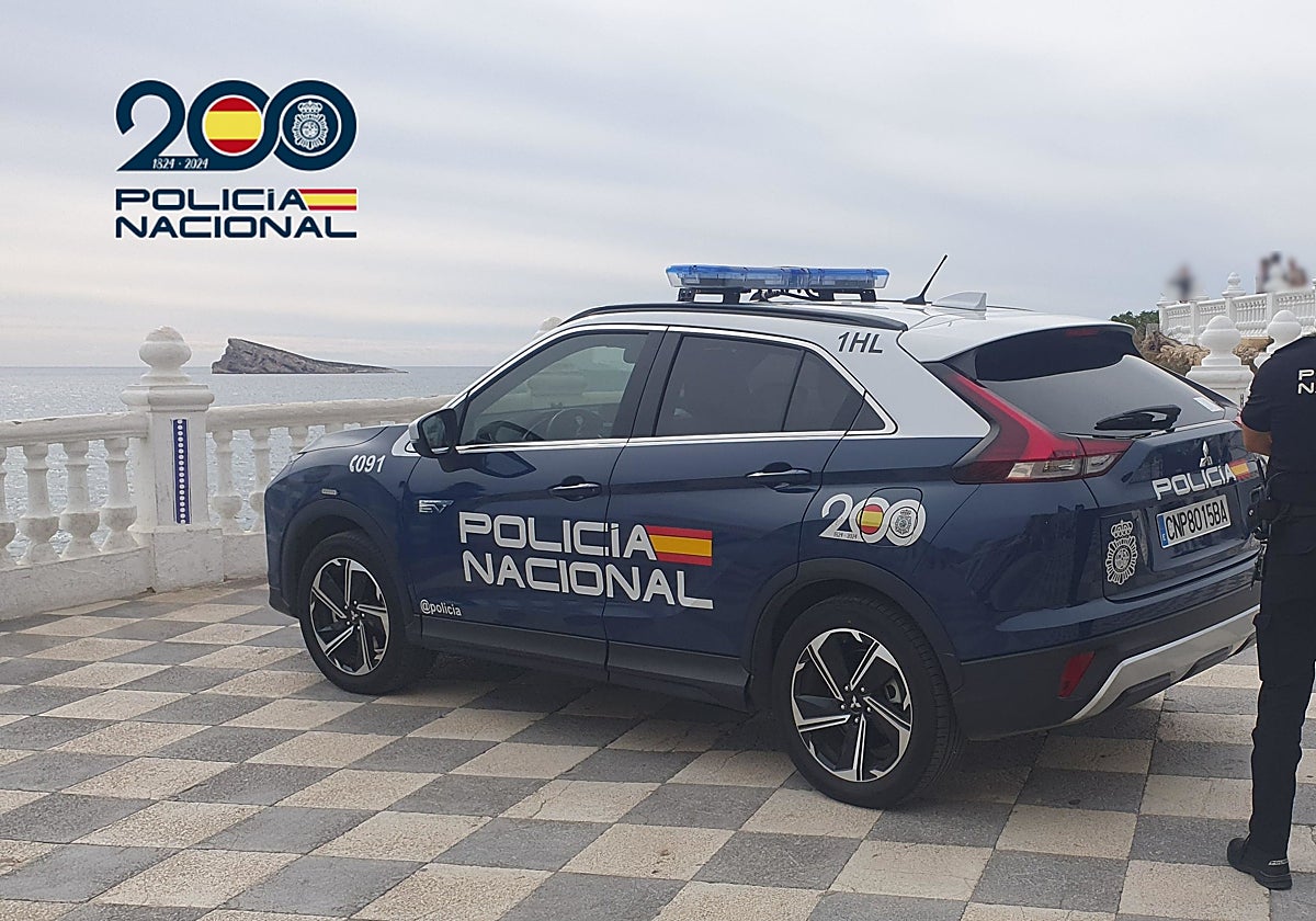Imagen de archivo de un coche patrulla en Benidorm