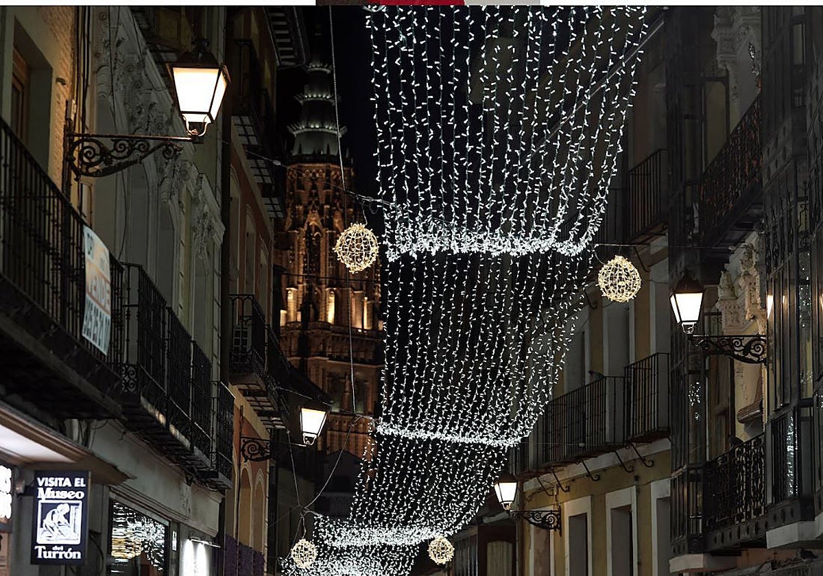 A qué hora es el encendido de luces de Navidad Toledo hoy y dónde están las calles iluminadas, mercadillos y los belenes