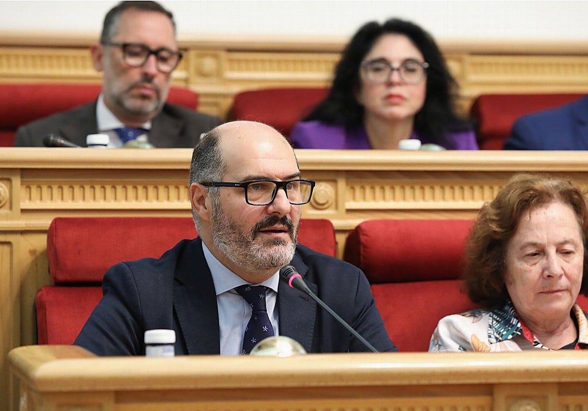 El concejal José Manuel Velasco ha defendido la ordenanza propuesta por el PP
