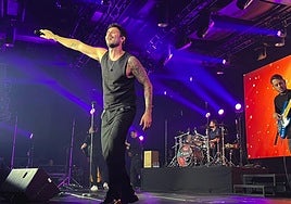 Antoñito Molina llena de salitre roteño el Auditorio Roig Arena