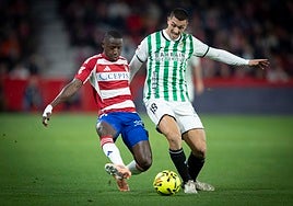 El Córdoba CF araña un punto muy trabajado en Granada (1-1)