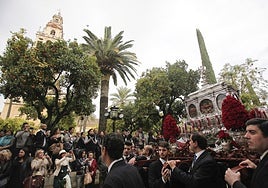 Rogativas, agradecimientos y celebraciones: las 16 veces que los Santos Mártires de Córdoba han salido a la calle
