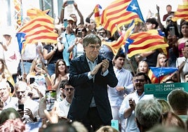 Puigdemont conmina al PSOE a acometer la «ruptura» a la que se negaron en la Transición