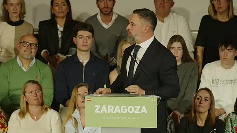 Abascal sostiene que “Otegi y ETA son quienes ponen y quitan gobiernos en  España”