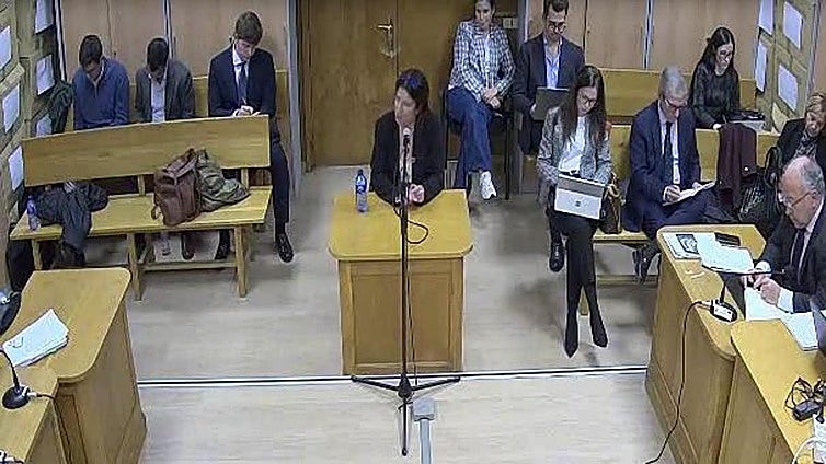 Leire Díez, sobre sus dos reuniones con Santos Cerdán: «El PSOE podía ser víctima del caso Villarejo y se quería dar esa información»