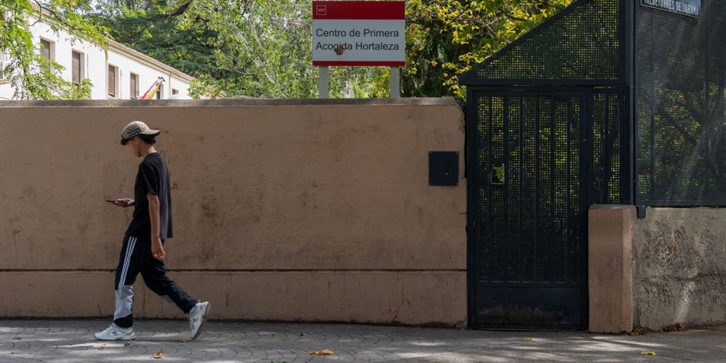 El tráfico ilegal de los falsos menas: abandonados por sus padres en viaje turístico por Madrid