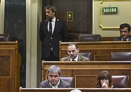 Ábalos no podría votar ni cobrar como diputado si entra en prisión