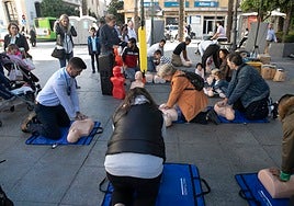 Córdoba contará con 70 desfibriladores más durante 2026 y llegará al centenar