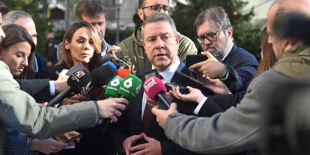 Page, ante el «día horribilis» del PSOE: «Hay multitud de espadas de Damocles sobre la escena política nacional y no son toledanas»