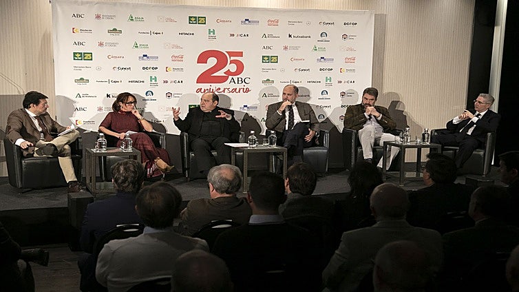 Administraciones y expertos defienden un «turismo a la medida» en Córdoba como garantía de futuro