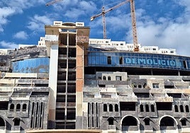 El TSJA ordena a Carboneras finalizar la revisión de la licencia del hotel El Algarrobico tras cinco meses de retraso