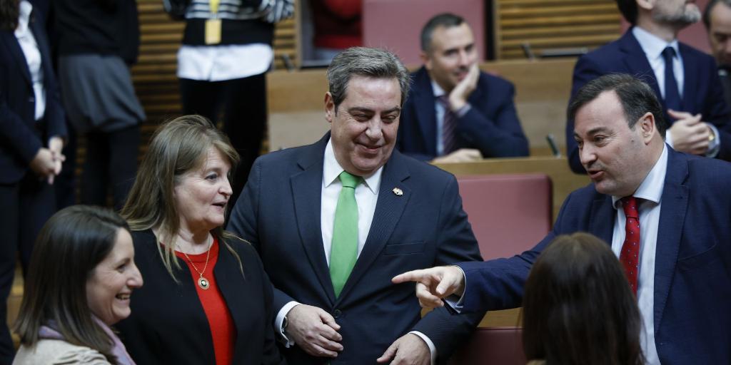 Vox pide más «compromisos» a Pérez Llorca para apoyar su investidura