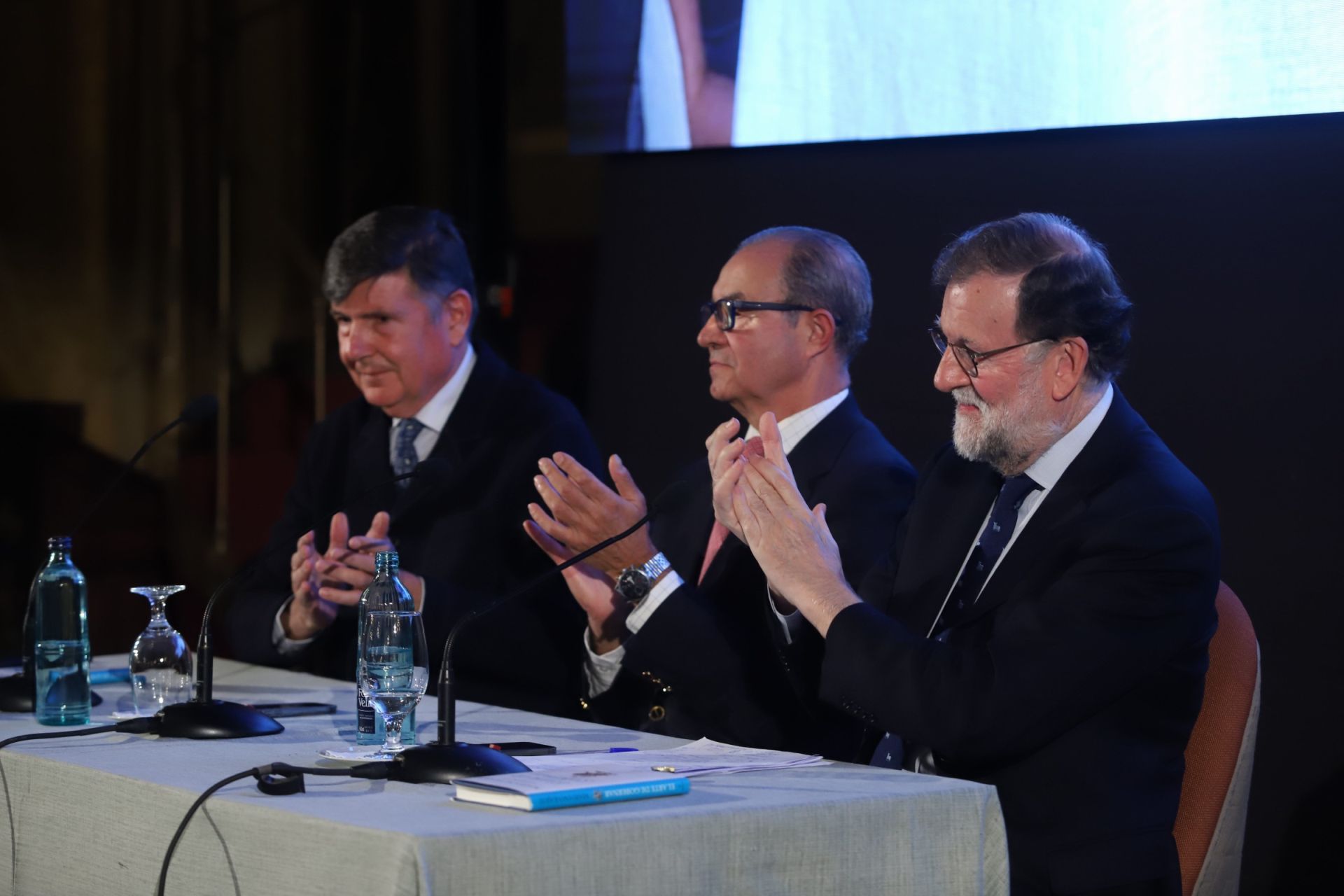 La concurrida presentación del libro de Mariano Rajoy en Córdoba, en imágenes