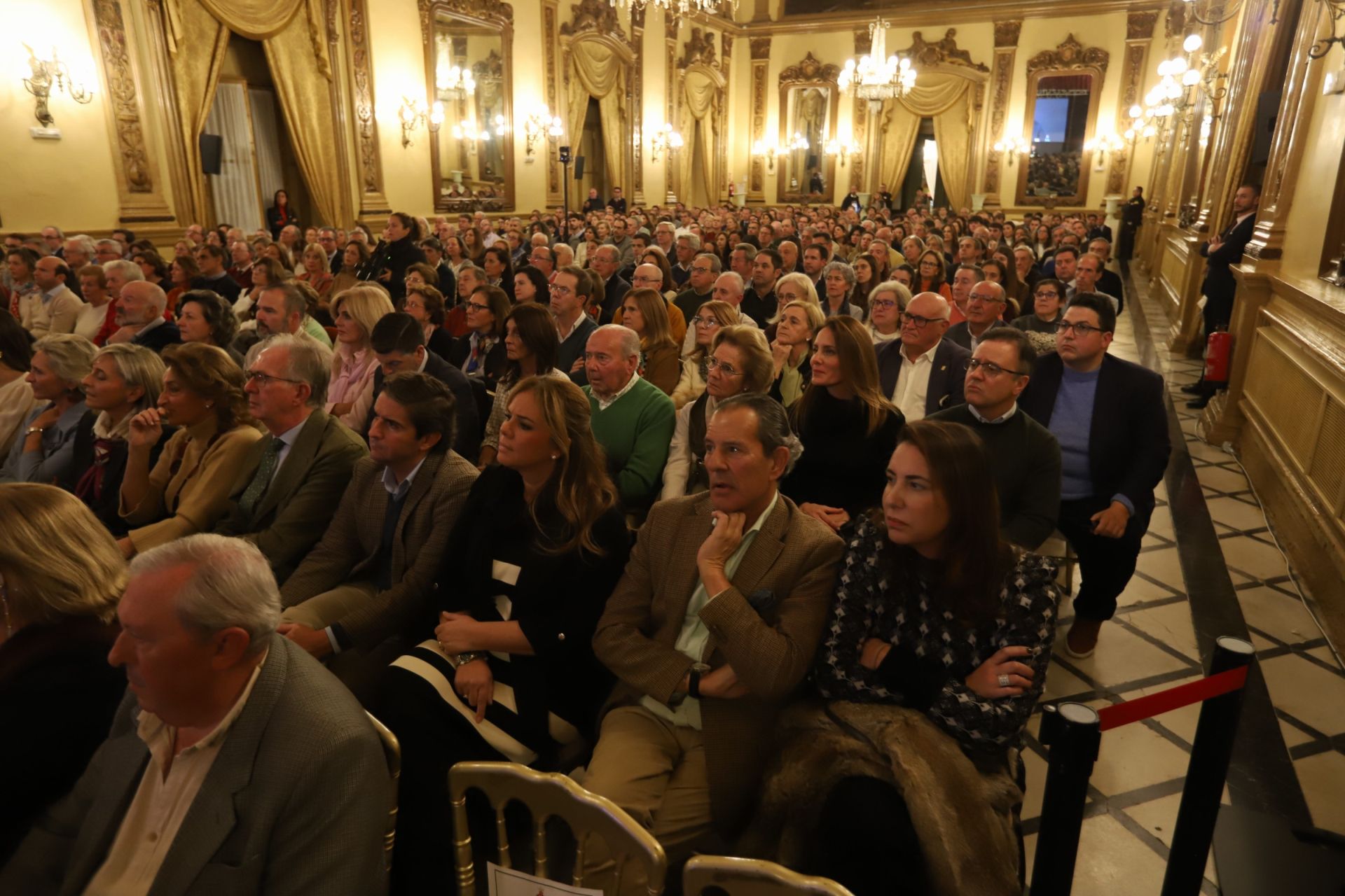 La concurrida presentación del libro de Mariano Rajoy en Córdoba, en imágenes