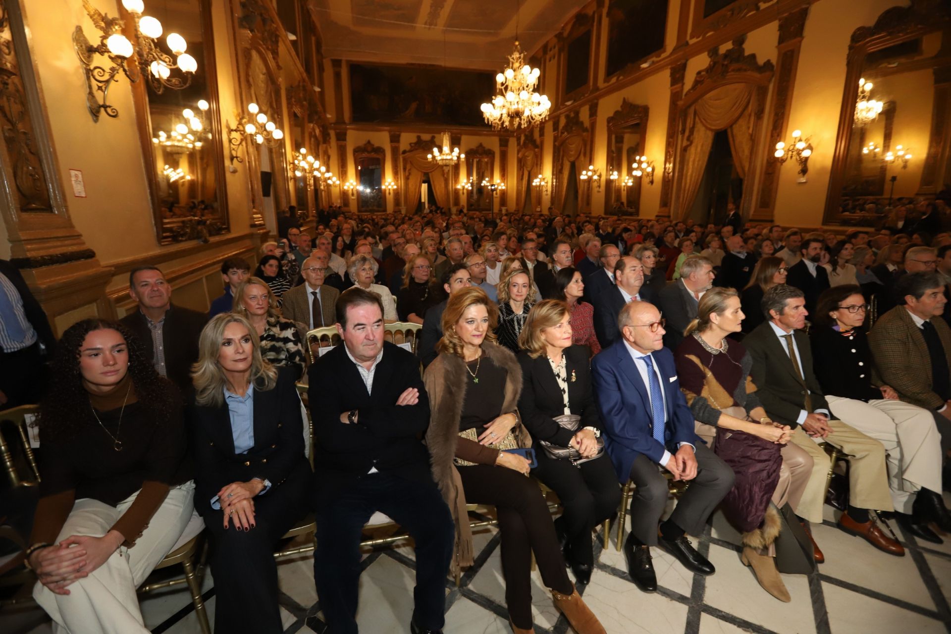 La concurrida presentación del libro de Mariano Rajoy en Córdoba, en imágenes