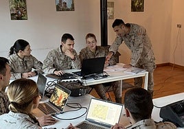 La Princesa Leonor pone en práctica técnicas de supervivencia, evasión y extracción en escenarios hostiles