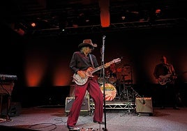 The Waterboys firman un concierto memorable en el Auditorio Roig Arena