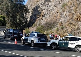 Dos muertos al estrellar su coche contra un muro en una carretera próxima a Granada