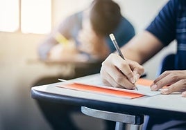 La Junta propone la convocatoria de 4.384 plazas para opositores a la Administración autonómica