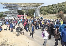 Multitudinaria marcha para celebrar los 25 años de los yacimientos de Atapuerca como Patrimonio de la Humanidad