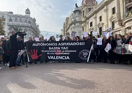 Autónomos se manifiestan en Valencia para reclamar unas condiciones «dignas» y avisan que sin ellos «no hay riqueza»