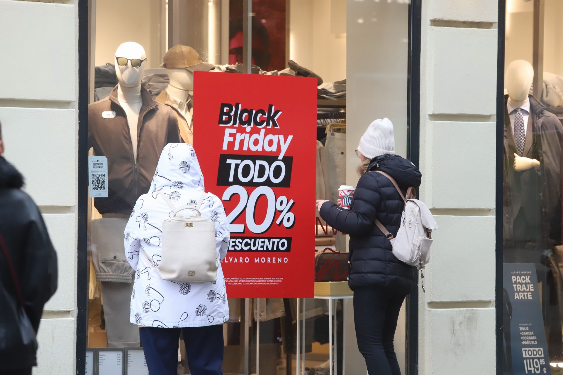 Las compras anticipan la Navidad en Córdoba, en imágenes