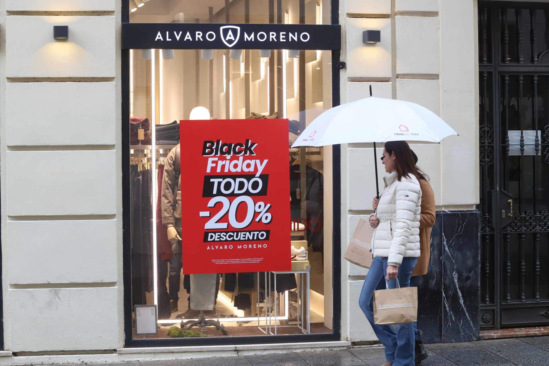 Las compras anticipan la Navidad en Córdoba, en imágenes