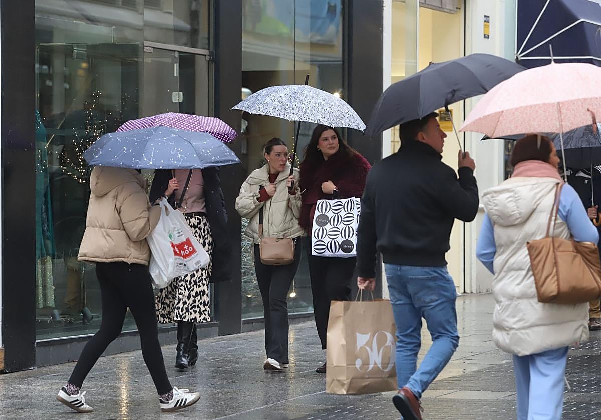 Ambiente de compras en la calle Gondomar