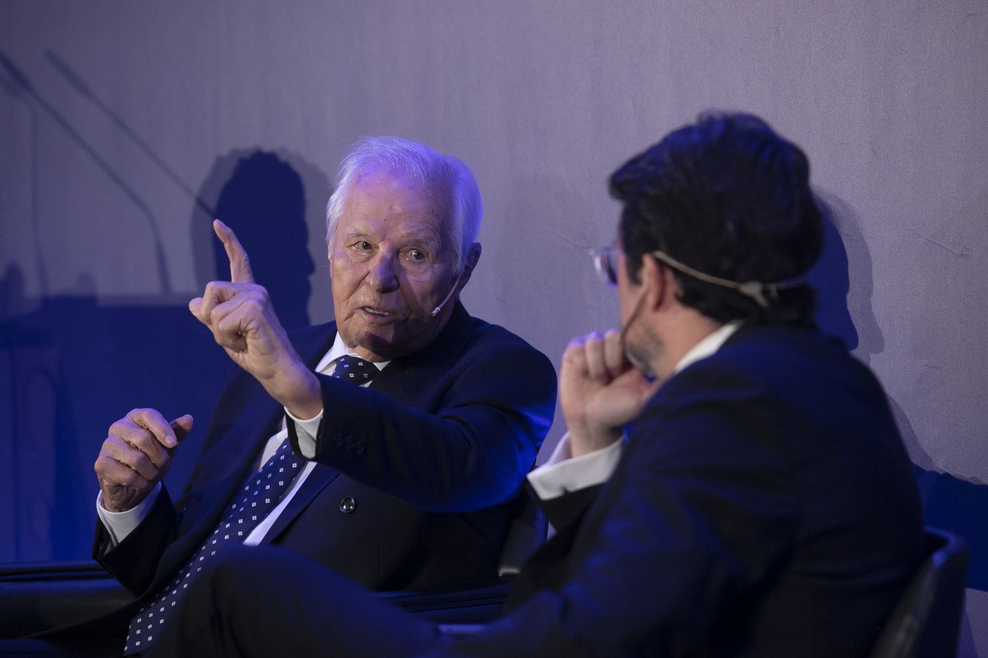 La entrega del Premio Gran Capitán de ABC a El Cordobés, en imágenes