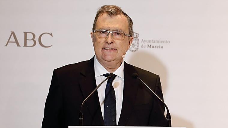 José Ballesta, mayor of Murcia, is the highest-paid councilor in the region